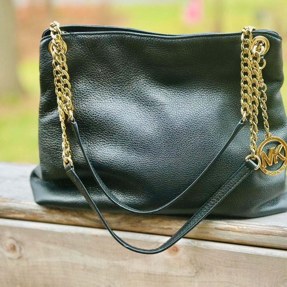 Michael Kors Jet Set Travel Large Shoulder Bag Black Pebbled Leather EUC - Picture 6 of 15